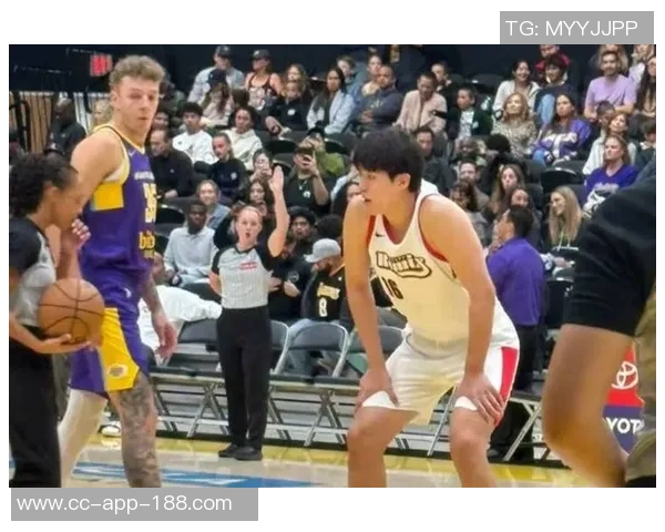 球队领先21分进入末节主教练最后时刻才派杨瀚森上场